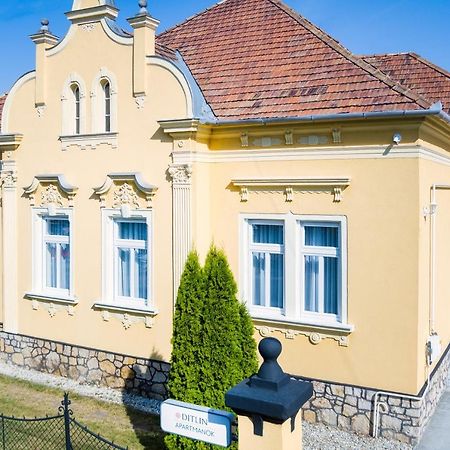 Ditlin Apartmanok Pápa Kültér fotó