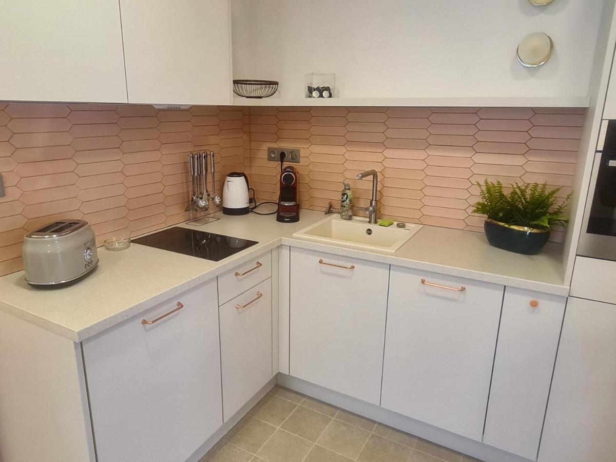 Ditlin Apartmanok Pápa Kültér fotó