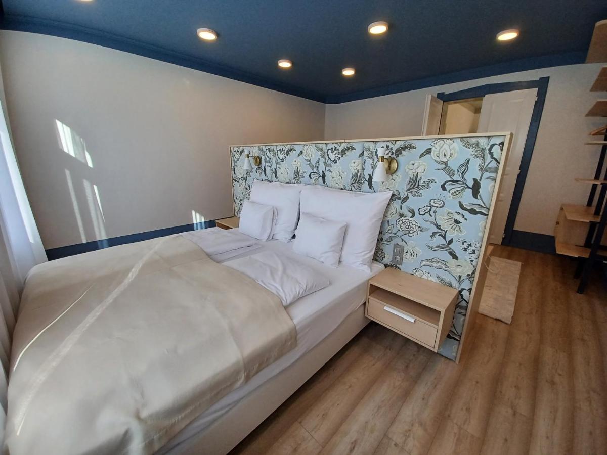 Ditlin Apartmanok Pápa Kültér fotó